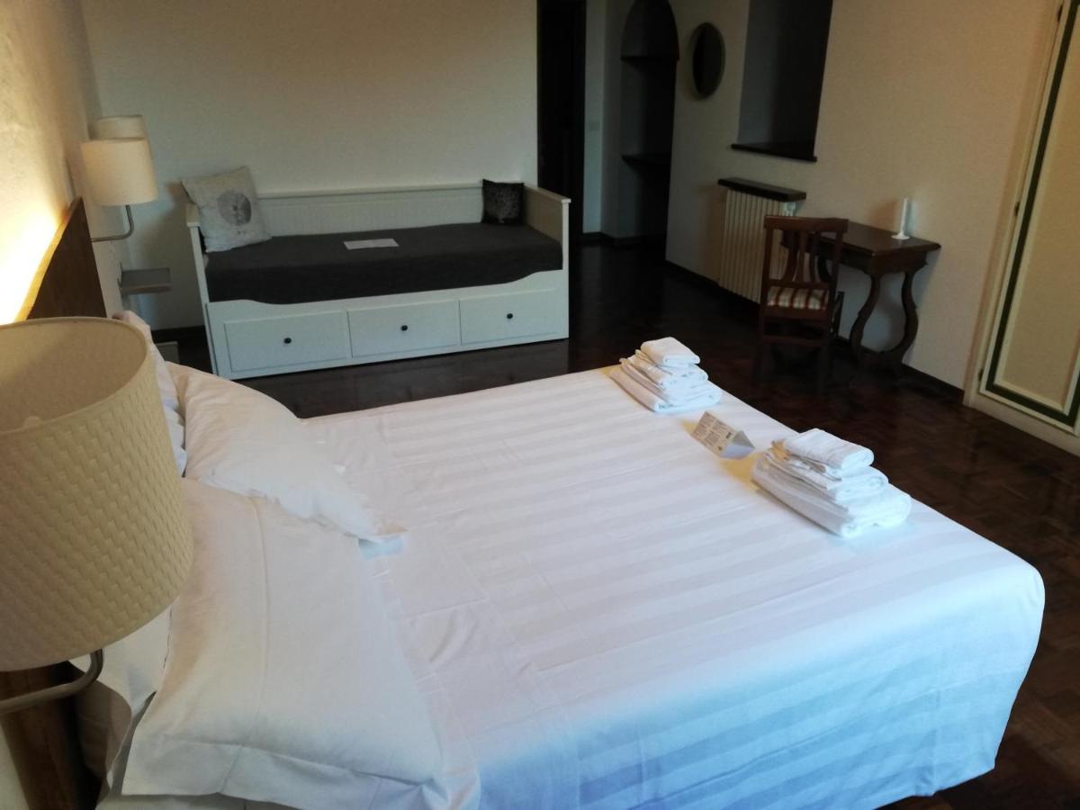 אסיסי Hotel La Fortezza מראה חיצוני תמונה
