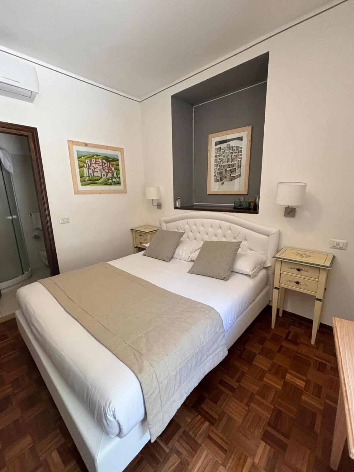 אסיסי Hotel La Fortezza מראה חיצוני תמונה